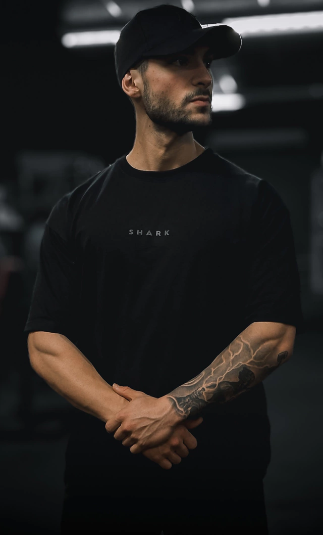 Remera Oversize Essential - Negro (Shark)